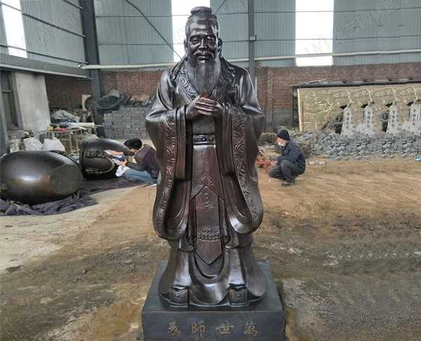 玻璃鋼雕塑制作出仿銅效果的步驟是什么呢？
