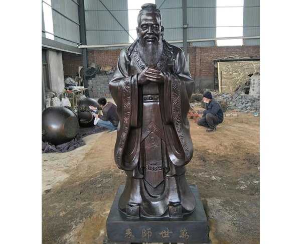 玻璃鋼人物雕塑有什么特點(diǎn)呢？