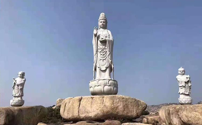 石雕觀(guān)音像